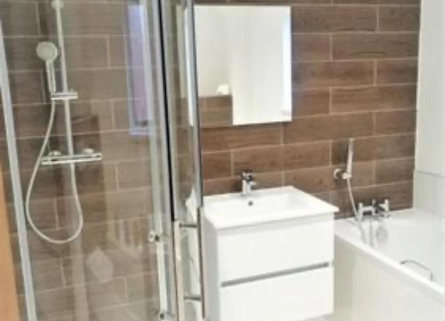 The Lodge, The Courtyard - Simple And Affordable Exeter Apartment