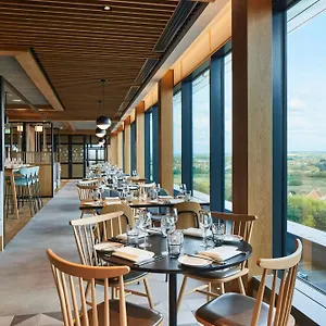 Courtyard By Marriott Sandy Park Hotel